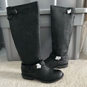 Black Boots NIB